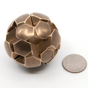 Close up image of the Gumball puzzle showing the three and four fold axis of symmetry.